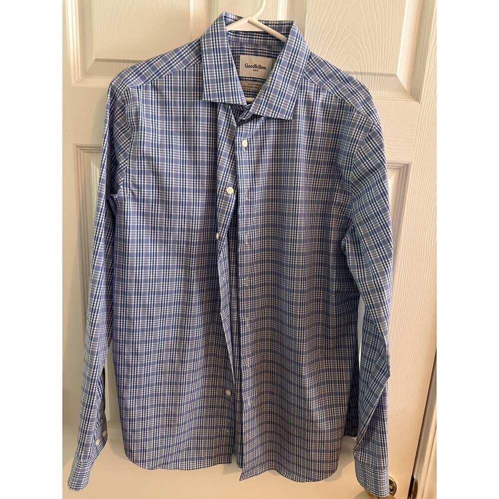 Goodfellow & Co blue and white button down shirt